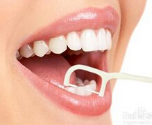 怎样使用牙线？