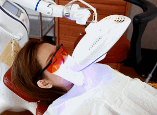 90后嫩模瓷玉雕冷光美白体验